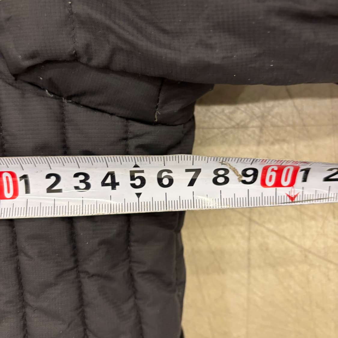 노스페이스 블랙 데미지 구스다운 패딩 상품이미지7