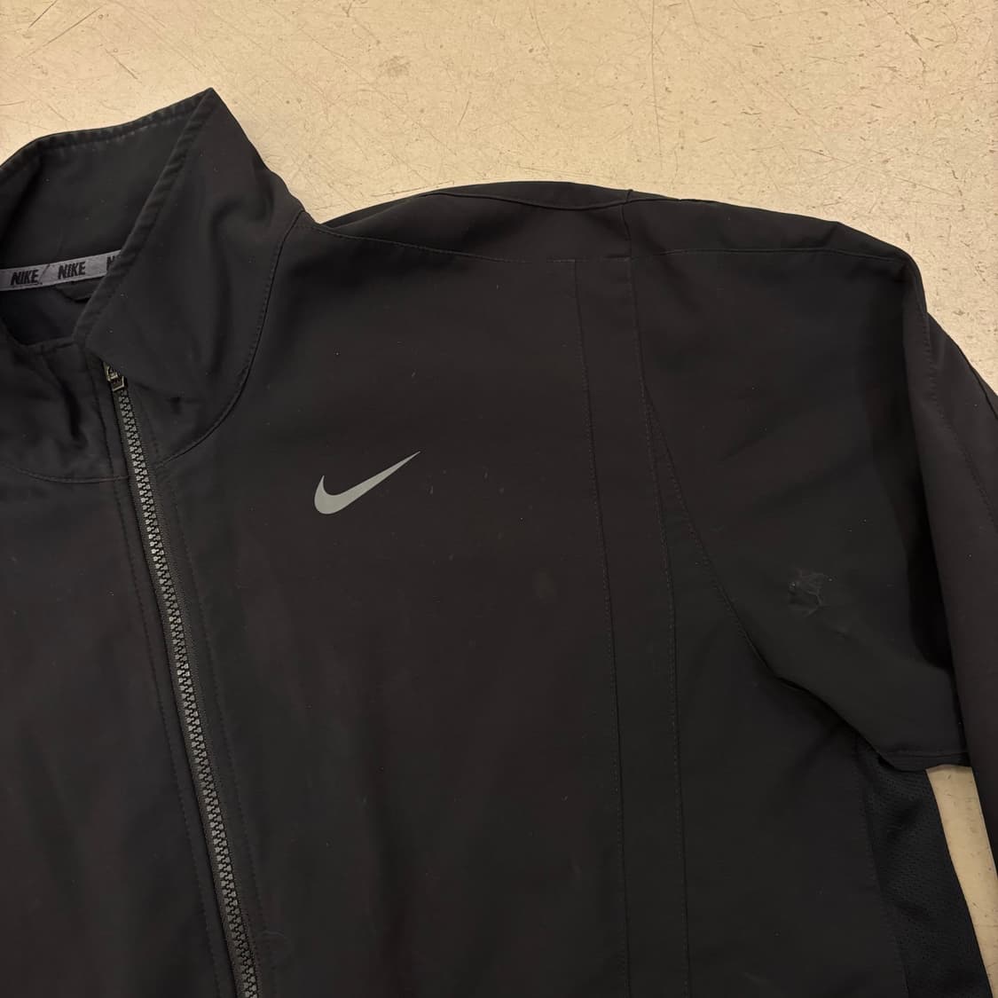 나이키 스우시 러닝 바람막이 상품이미지3