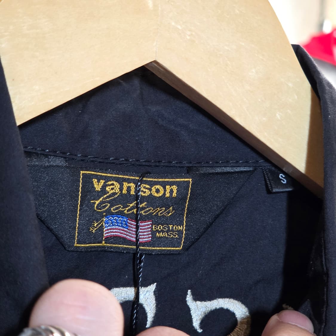 밴슨 레더 스컬 플레임 자수 셔츠 상품이미지9