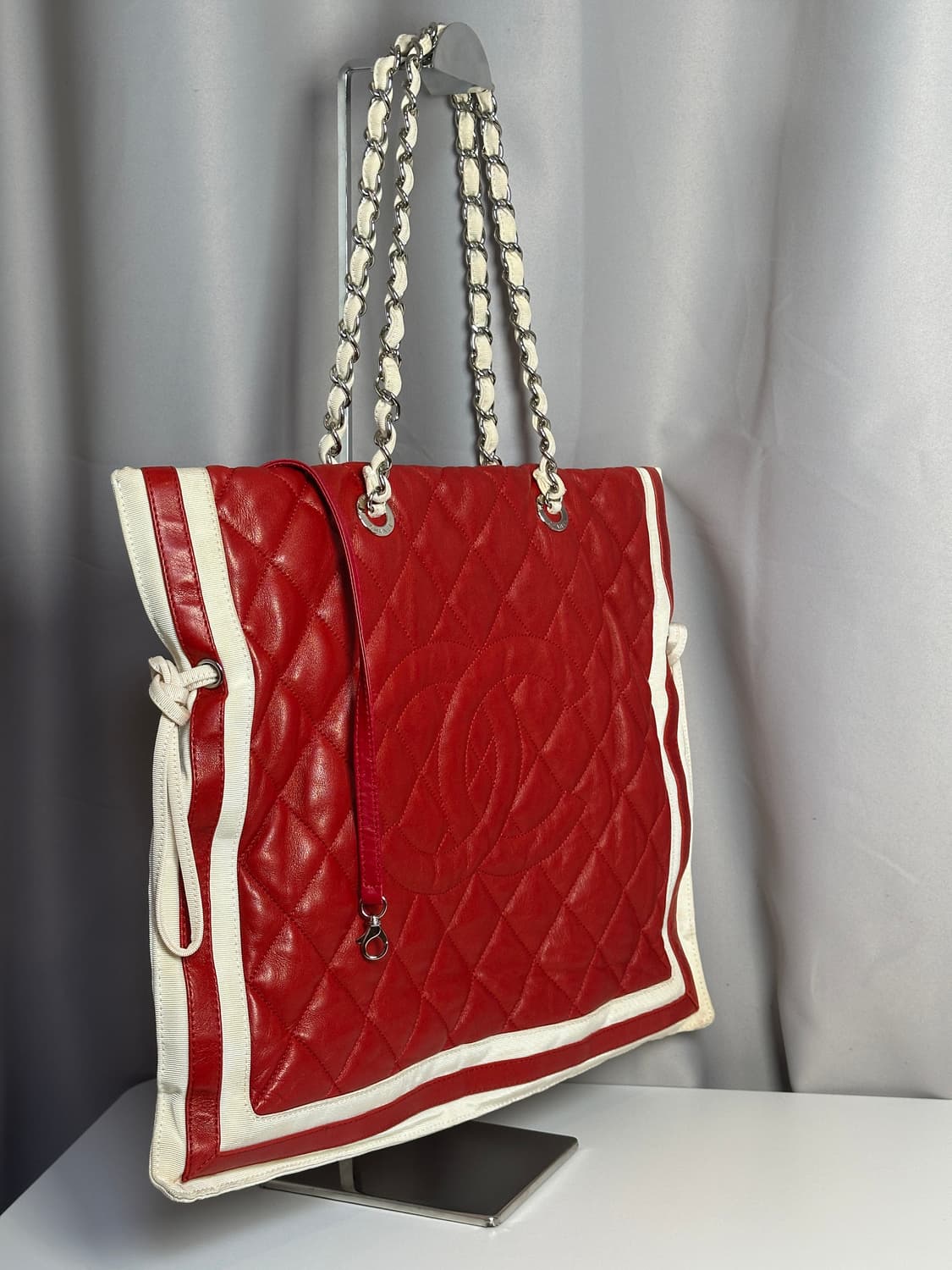 샤넬 레드 & 아이보리 램스킨 퀼팅 쇼퍼백 상품이미지4