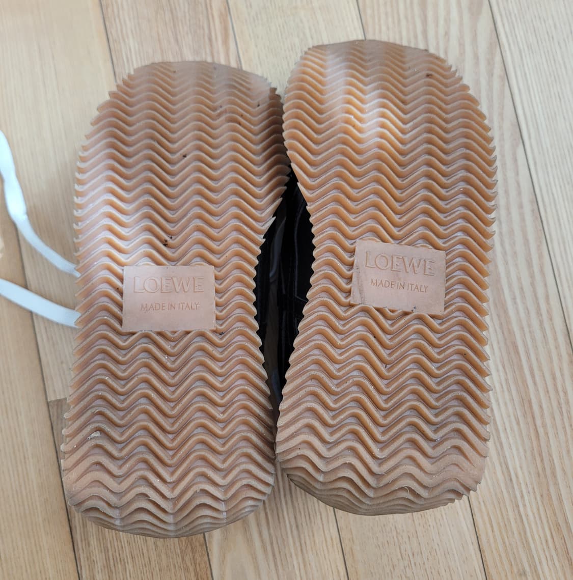 로에베 플로우 러너 스니커즈 36 상품이미지7