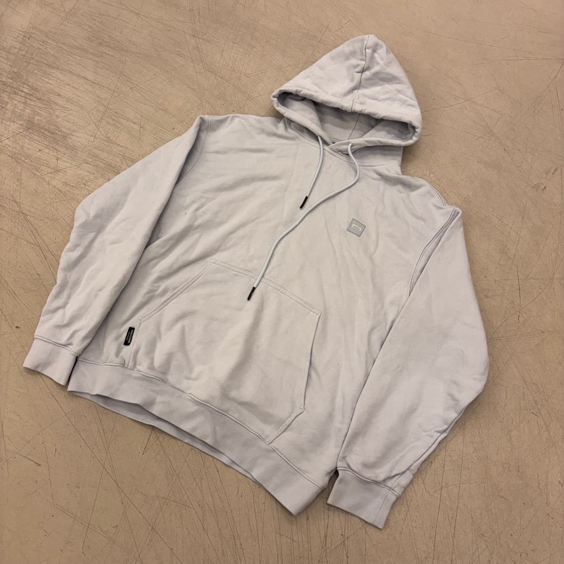 골스튜디오 스카이블루 스몰로고 후드티 상품이미지1