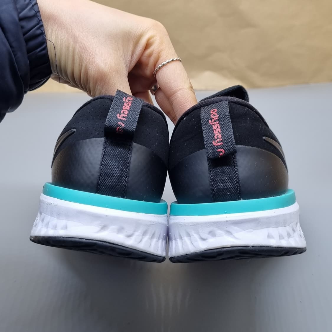 나이키 오디세이 리액트2 플라이니트235 상품이미지4