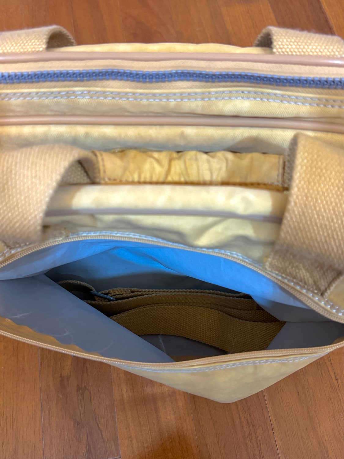 키플링 라이트옐로우 여행 보스턴백 상품이미지5