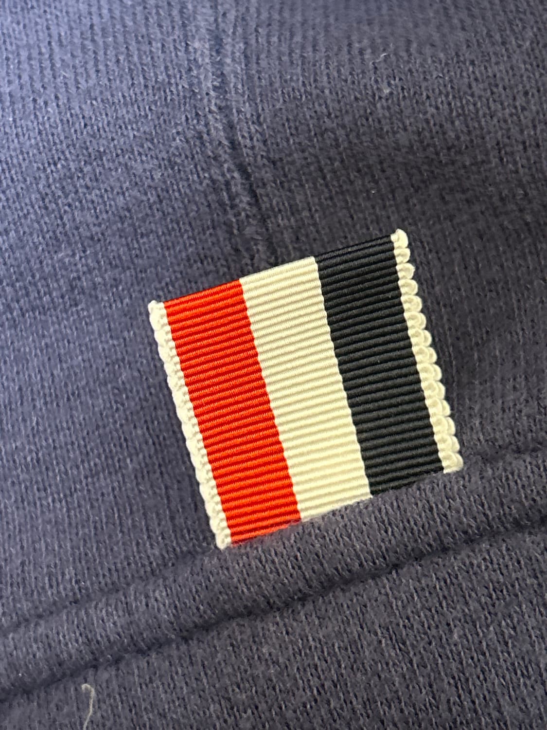 톰 브라운 엔지니어드 사선 후드 집업 네이비 상품이미지7