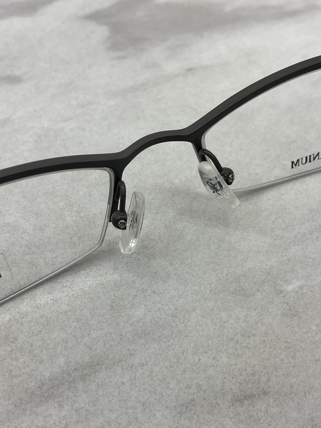 오앤엑스 O&X New York 에메랄드 그레이 스퀘어 반무테 메탈 안경 상품이미지4