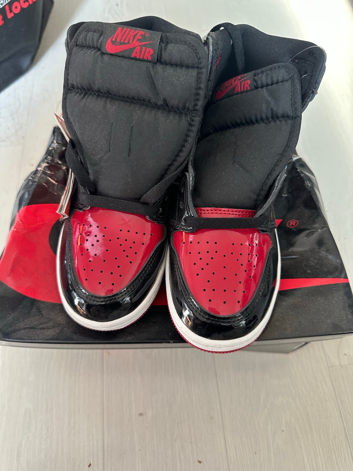 [230] 나이키 에어 조던 1 페이턴트 브레드 GS 상품이미지2