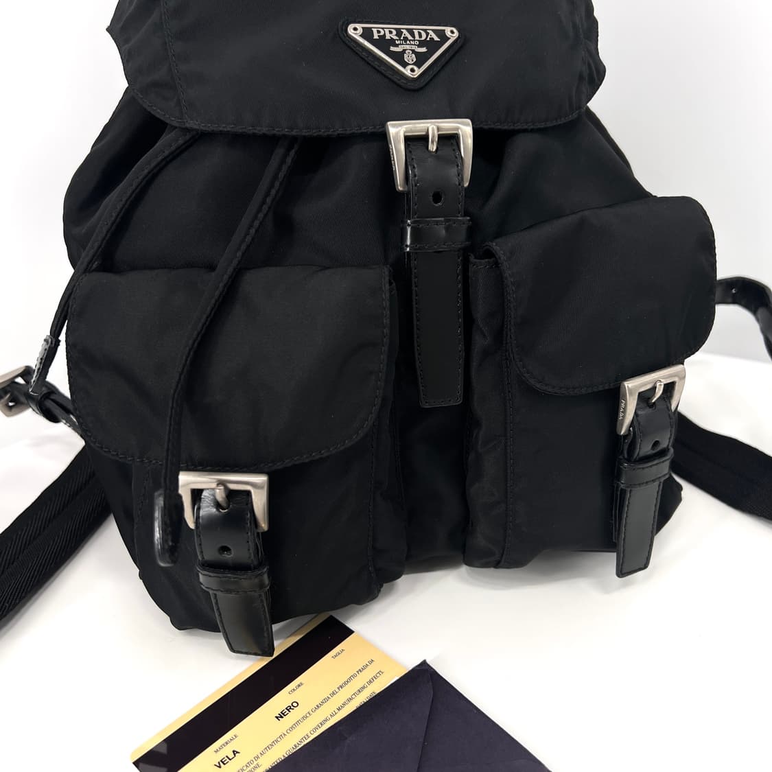 프라다 삼각로고 나일론 백팩 블랙 스몰 상품이미지5