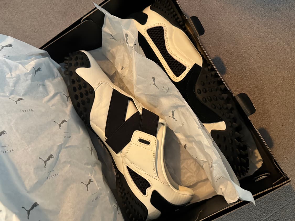 푸마 UR 모스트로 웜화이트 블랙 275 상품이미지1