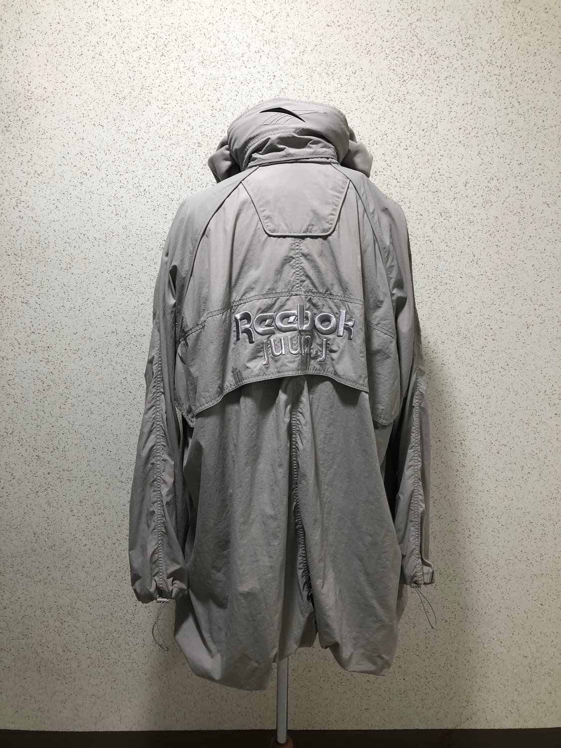 [XS] 리복 준지 윈드브레이커 상품이미지4