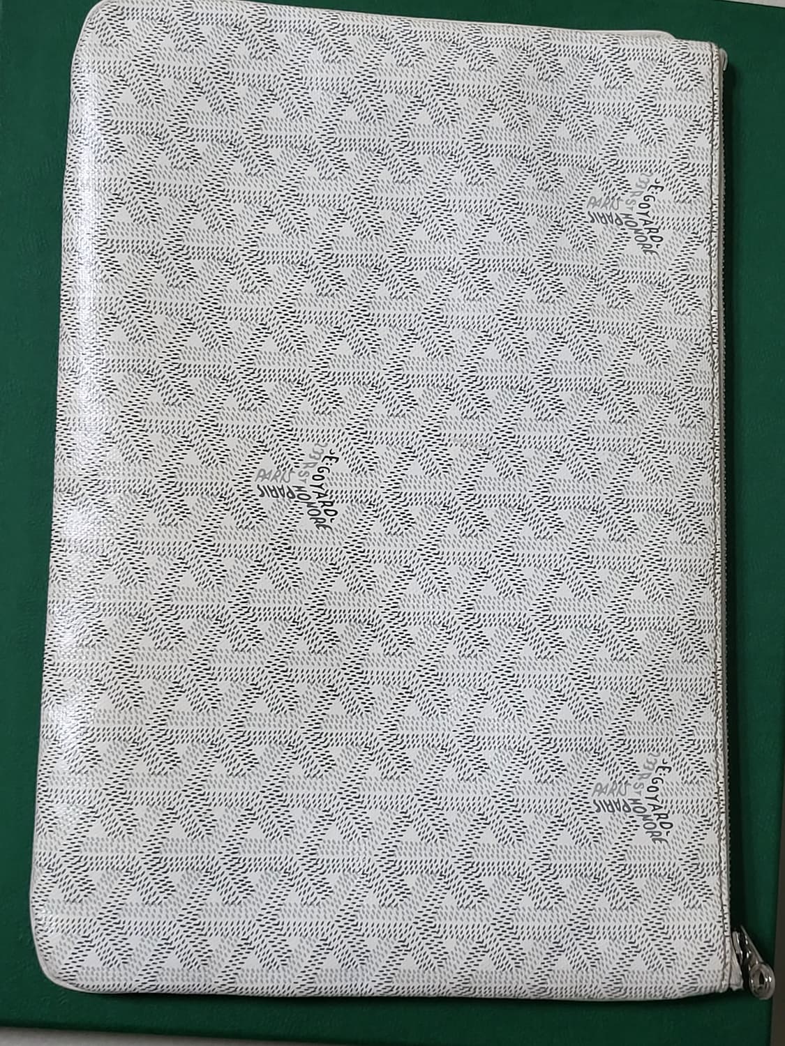 고야드 클러치  상품이미지2