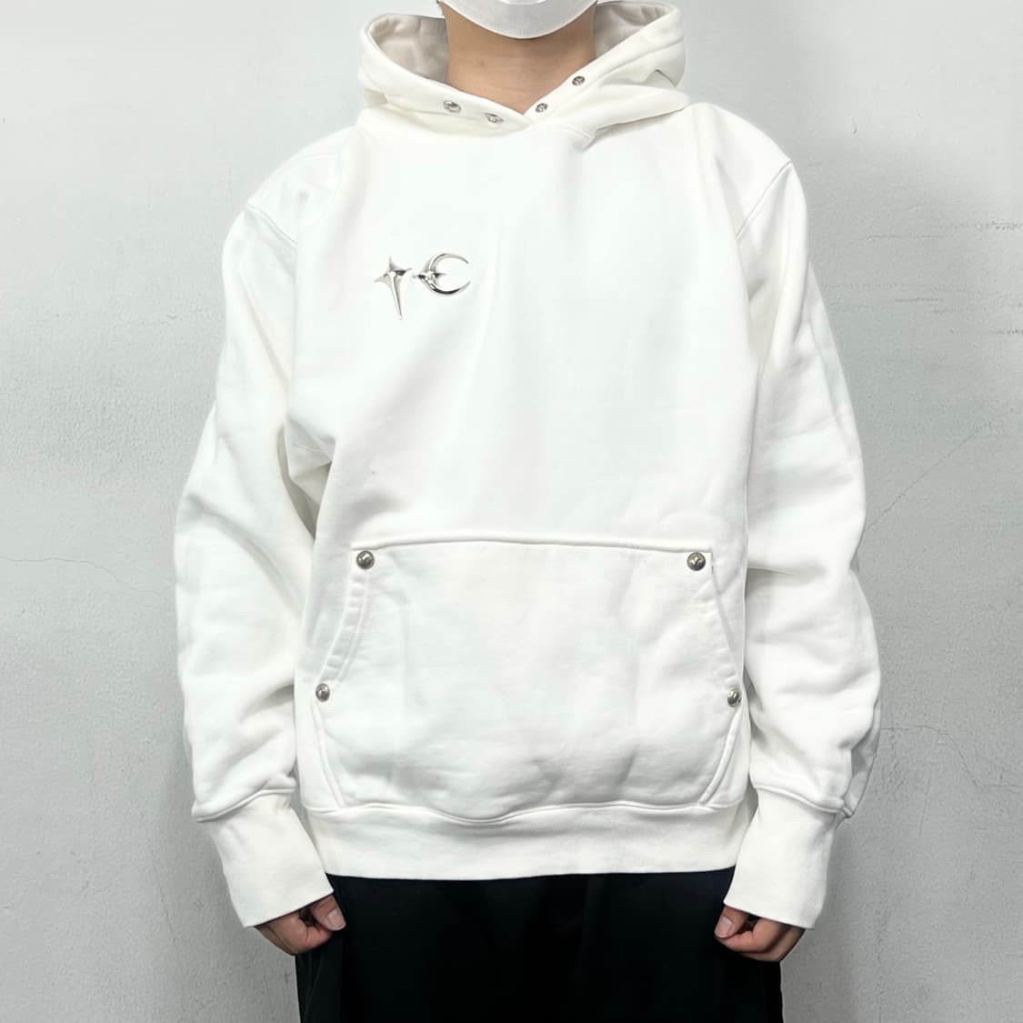 떠그클럽 아머 후드티 화이트 3 상품이미지2