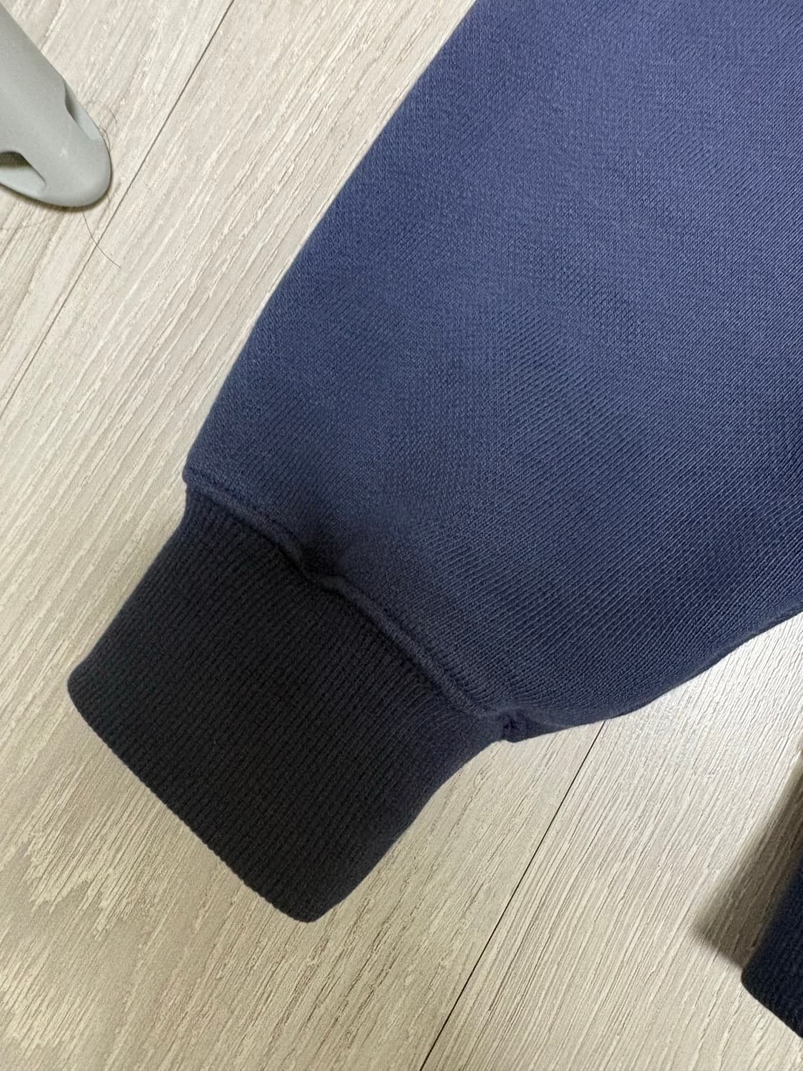 에모스탠스 네이비 후드 상품이미지4