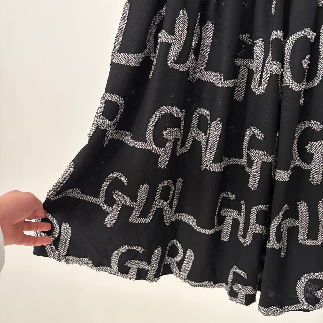 GIRL Logo Pattern Stitch Skirt 상품이미지3