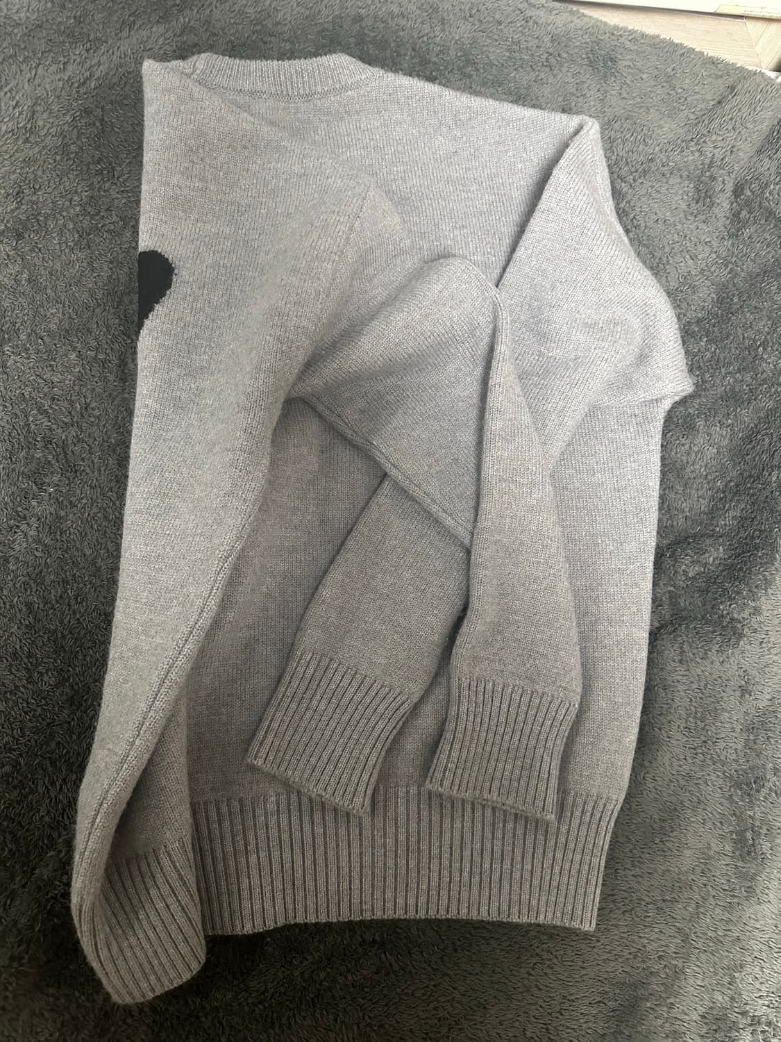 아미 빅 하트 로고 오버사이즈 인타르시아 스웨터 그레이 블랙 (M) 상품이미지4