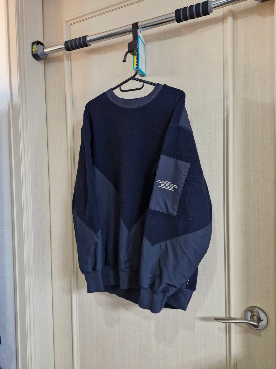 GU 플리스 스웻 맨투맨 블랙 100사이즈 상품이미지1