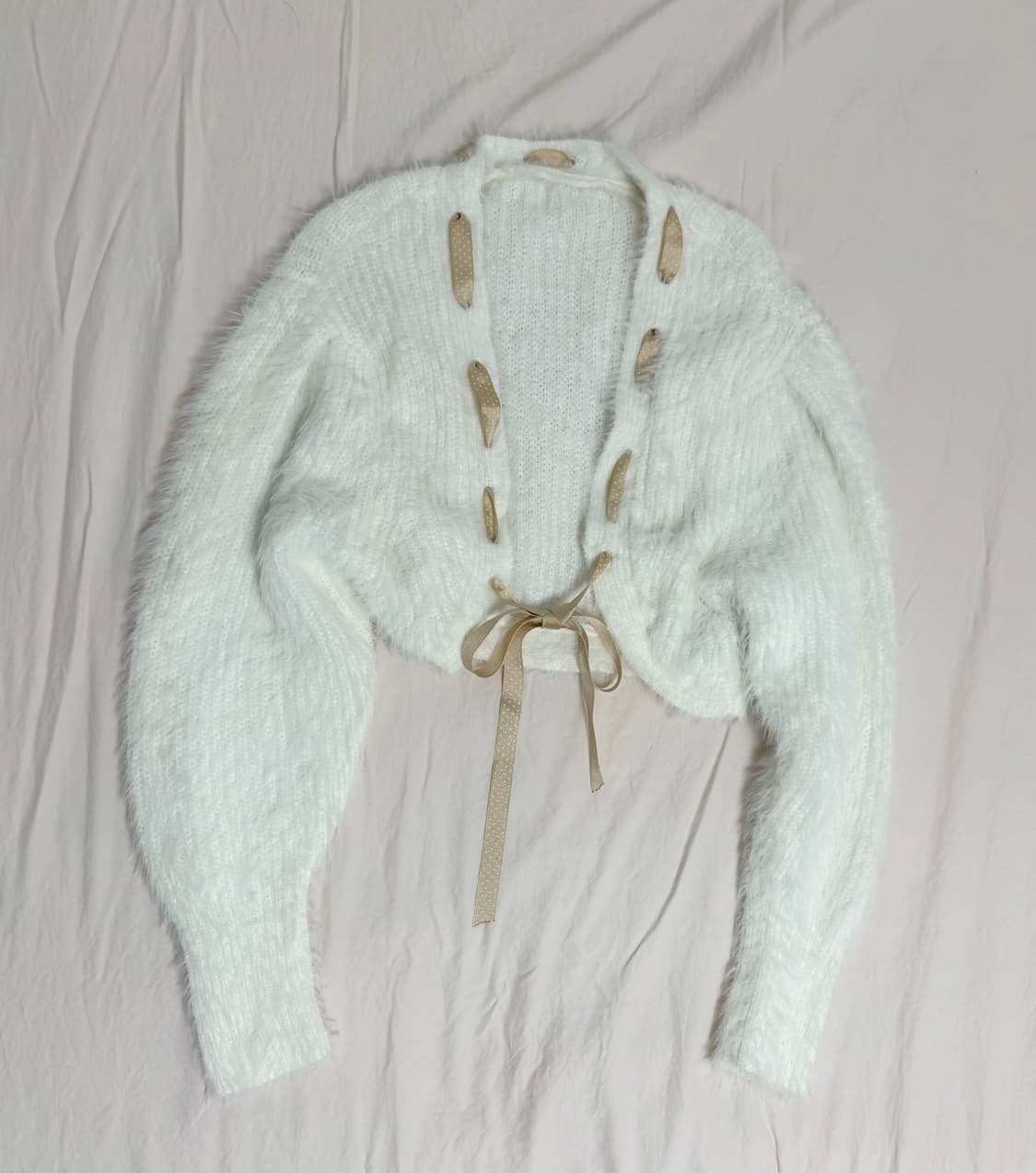 빈티지) 도트 리본 앙고라 볼레로 히메갸루 라떼 화이트 퍼 러블리 stc 상품이미지1