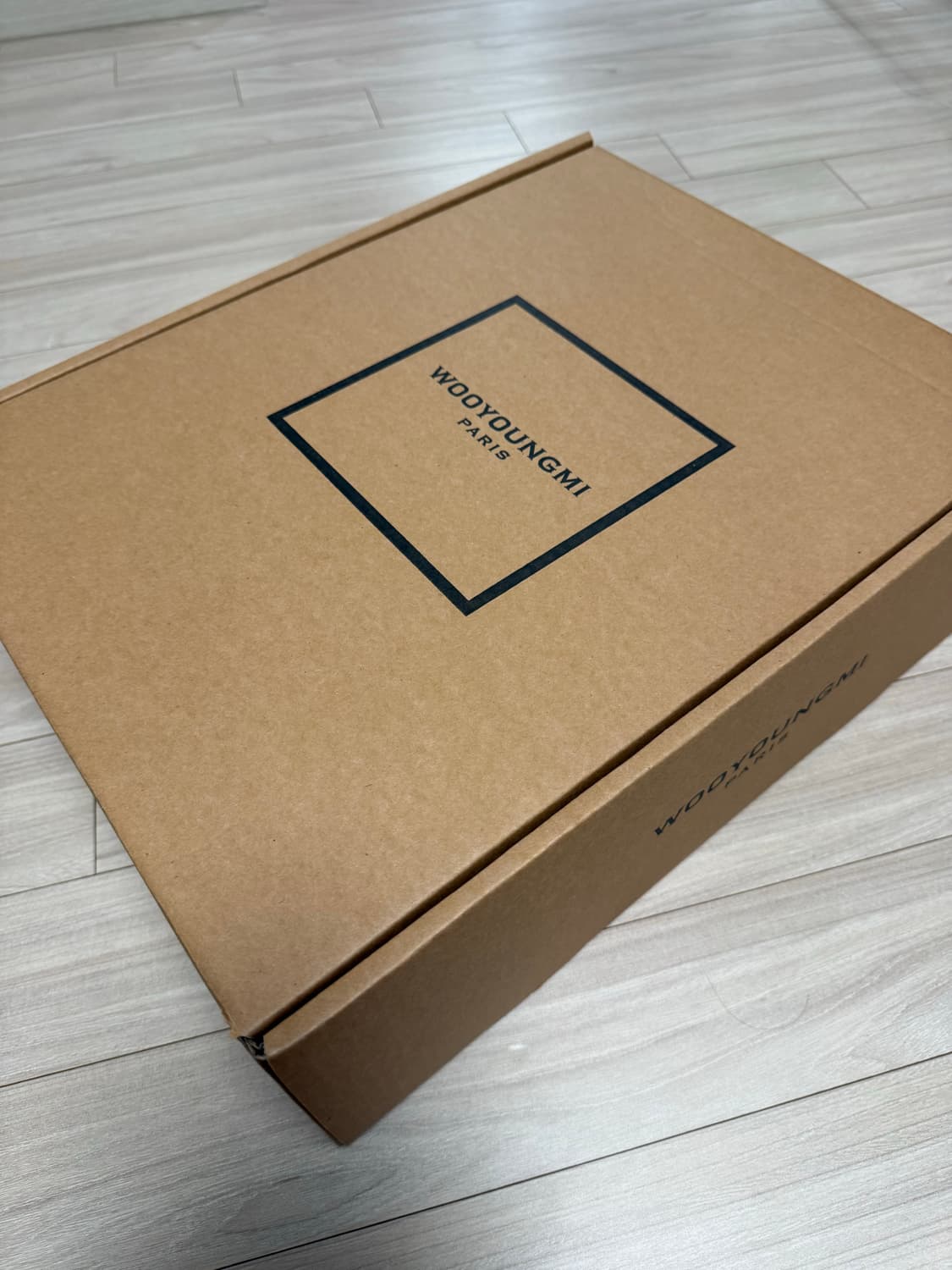 우영미 24ss 투턱 블랙울와이드 팬츠 48사이즈 상품이미지6