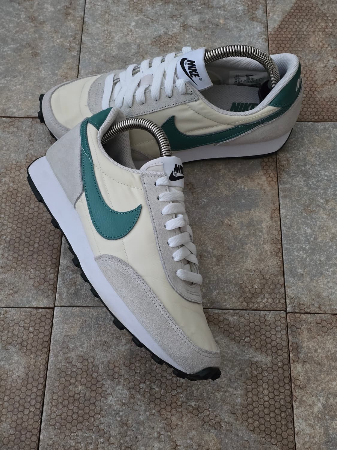 (225)나이키 데이브레이크 코코넛 밀크  상품이미지7