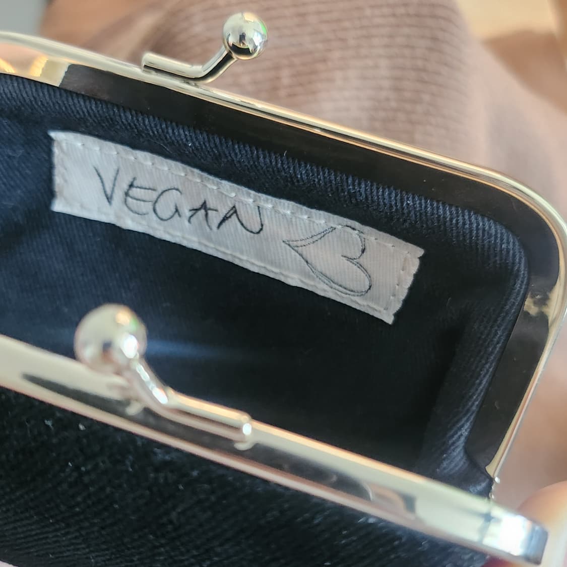 비비안웨스트우드 벨벳지갑 상품이미지4