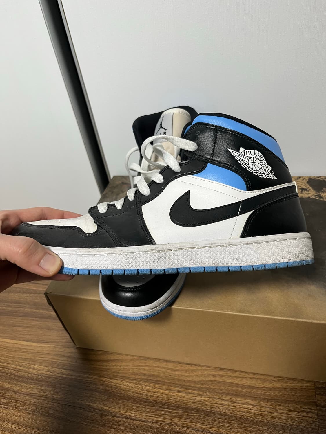 조던1 미드 상품이미지1