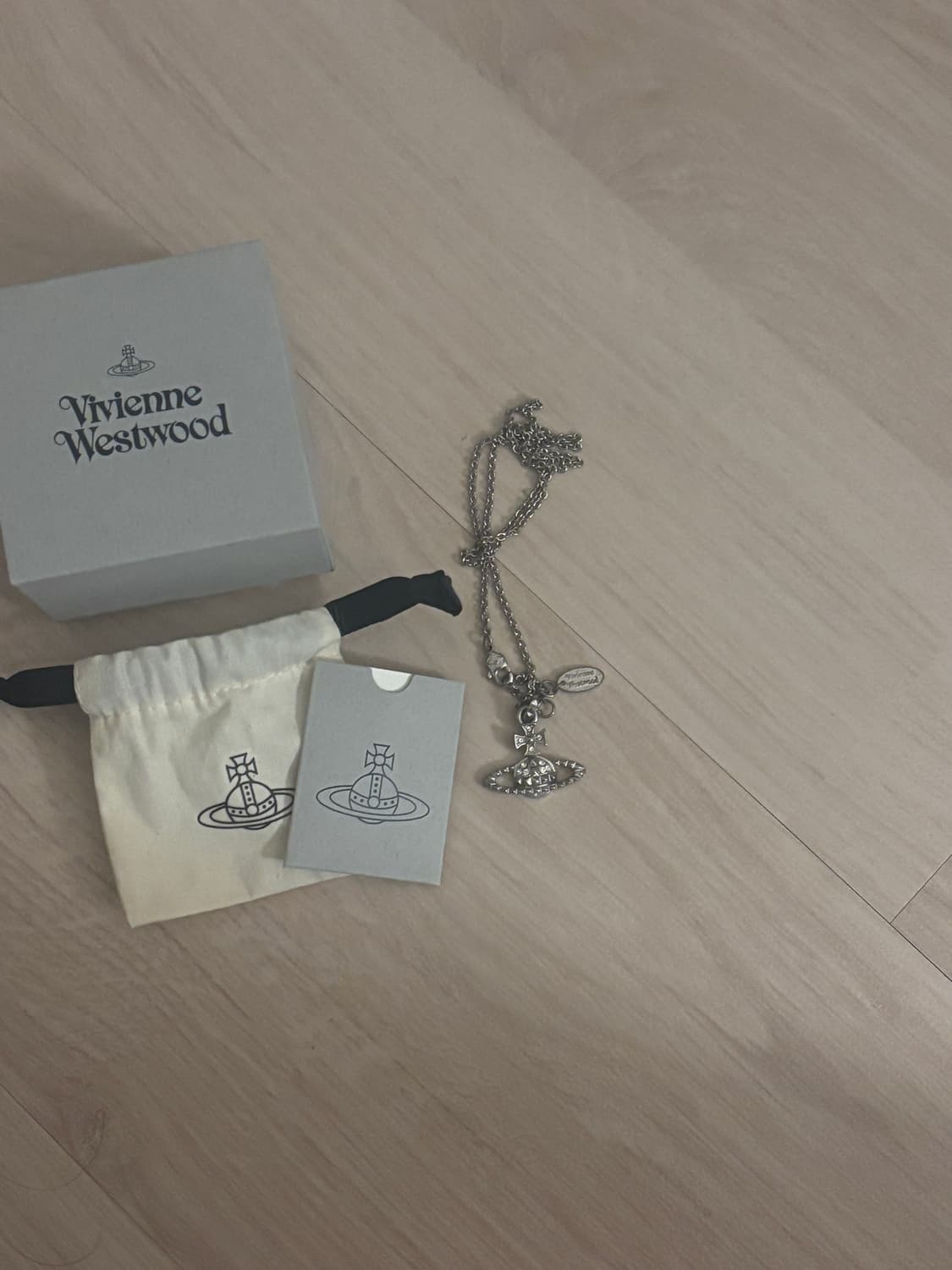 비비안웨스트우드 목걸이 상품이미지2