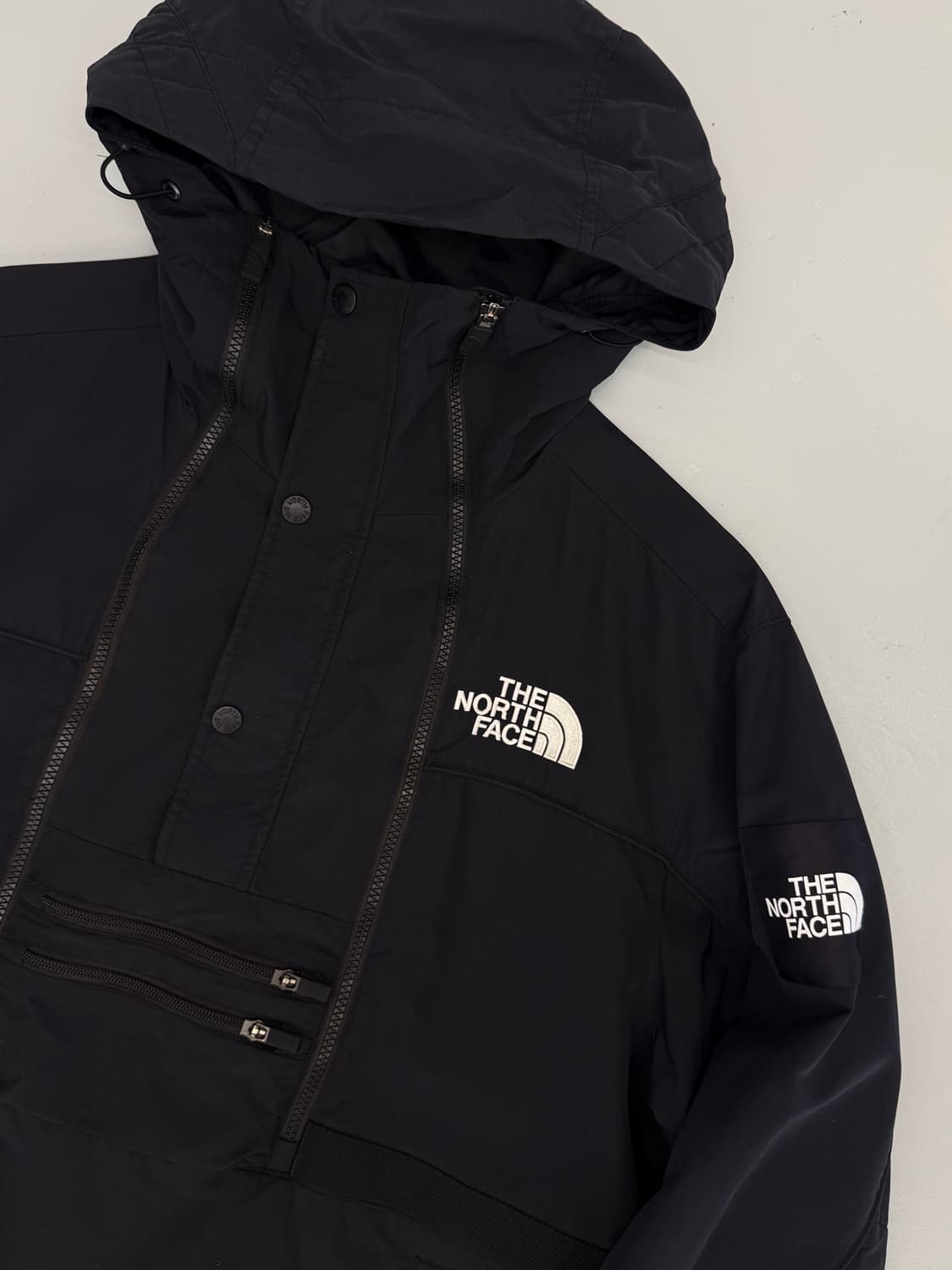 노스페이스 오버사이즈 테크 노벨티 후드 아노락 자켓 상품이미지4