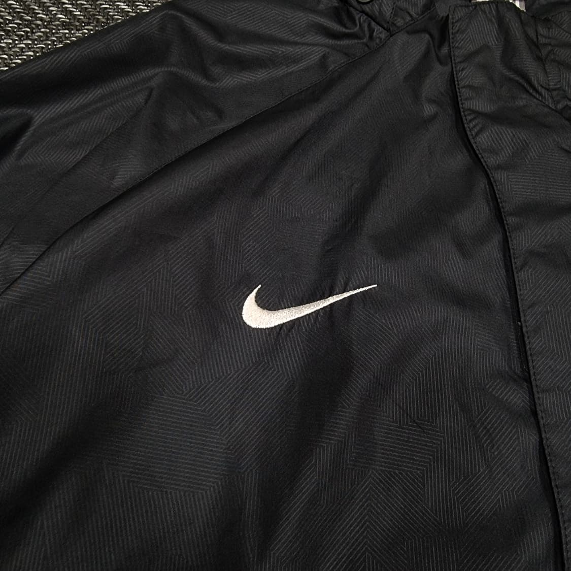 나이키 유벤투스 올드 로고 바람막이 상품이미지4