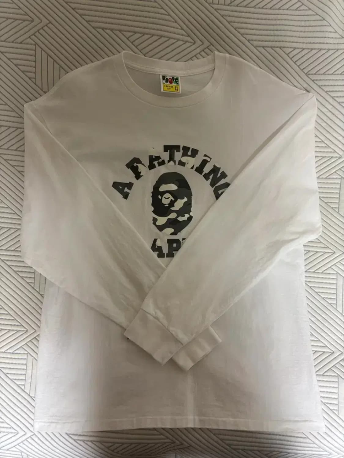 베이프 롱슬리브 XL 상품이미지2