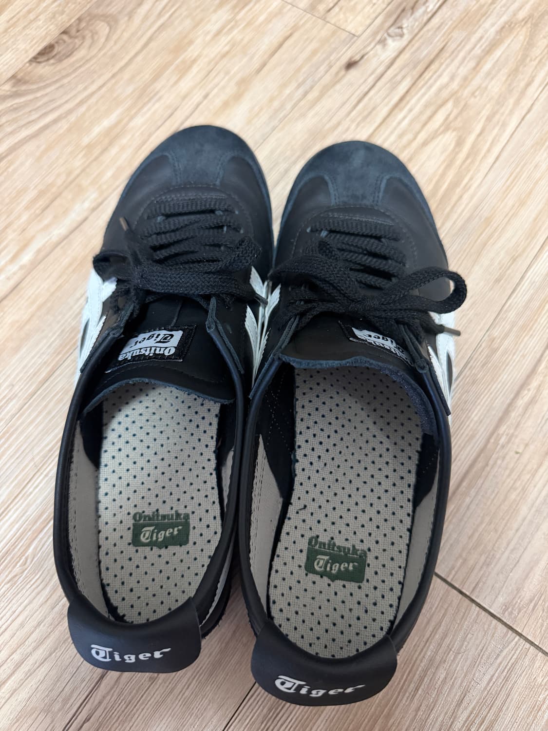 오니츠카타이거 멕시코 66 블랙 화이트 상품이미지1