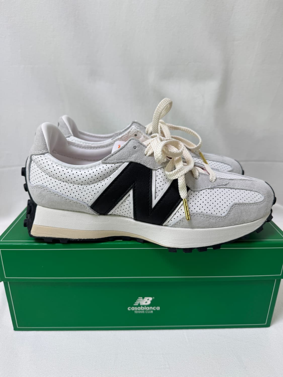 뉴발란스 카사블랑카 327 US9.5 상품이미지2