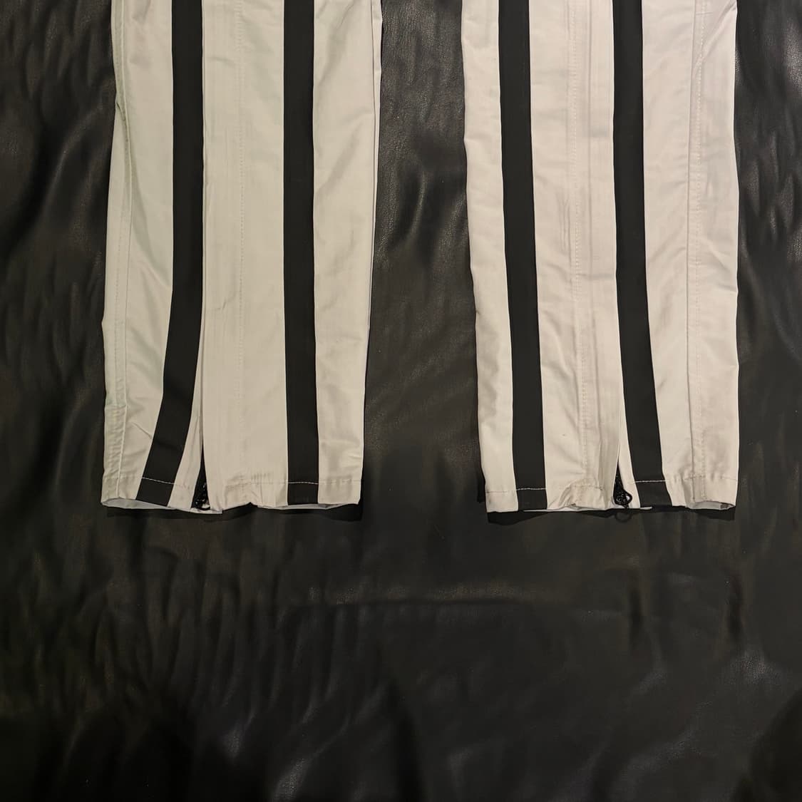 써저리 테이프 라인 트랙 팬츠 상품이미지5