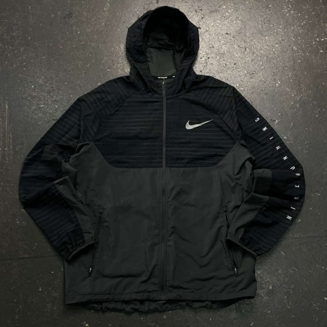 105 나이키 러닝 바람막이 상품이미지1