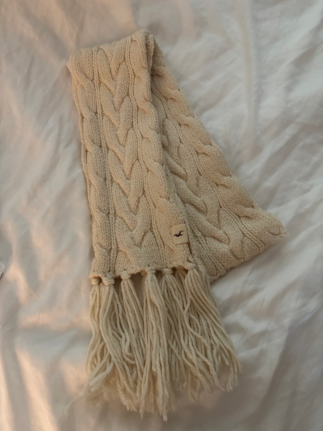 홀리스터 화이트 꽈배기 목돌이 상품이미지1