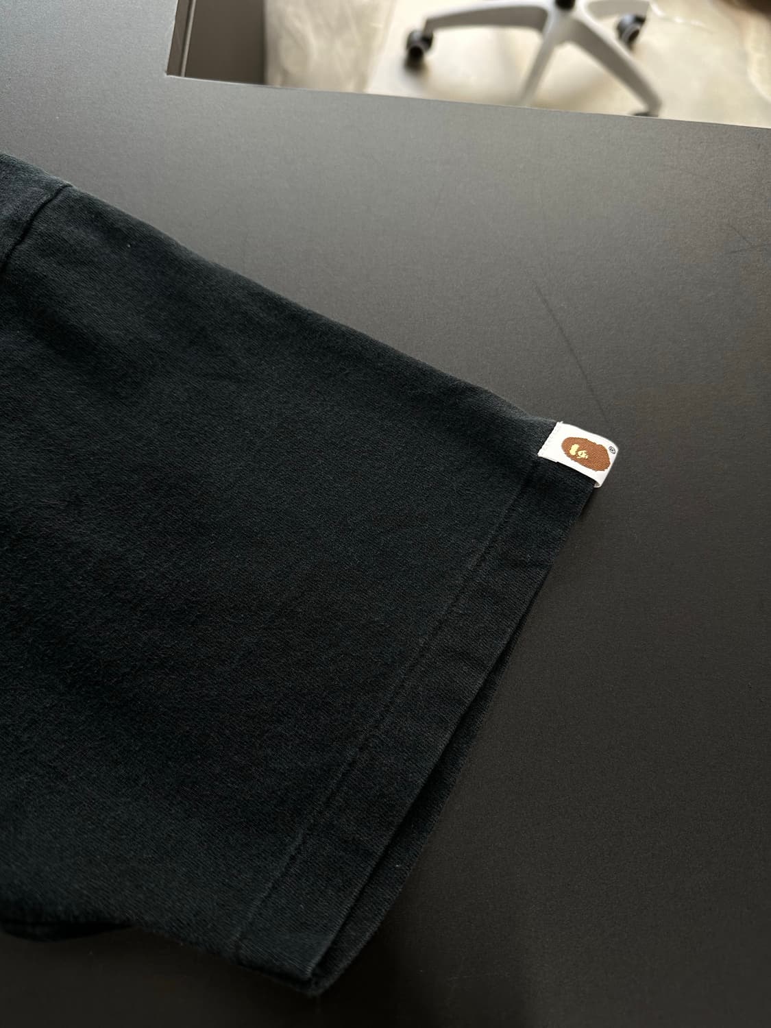 베이프 가타카나 컬리지 컷아웃반팔티 상품이미지4