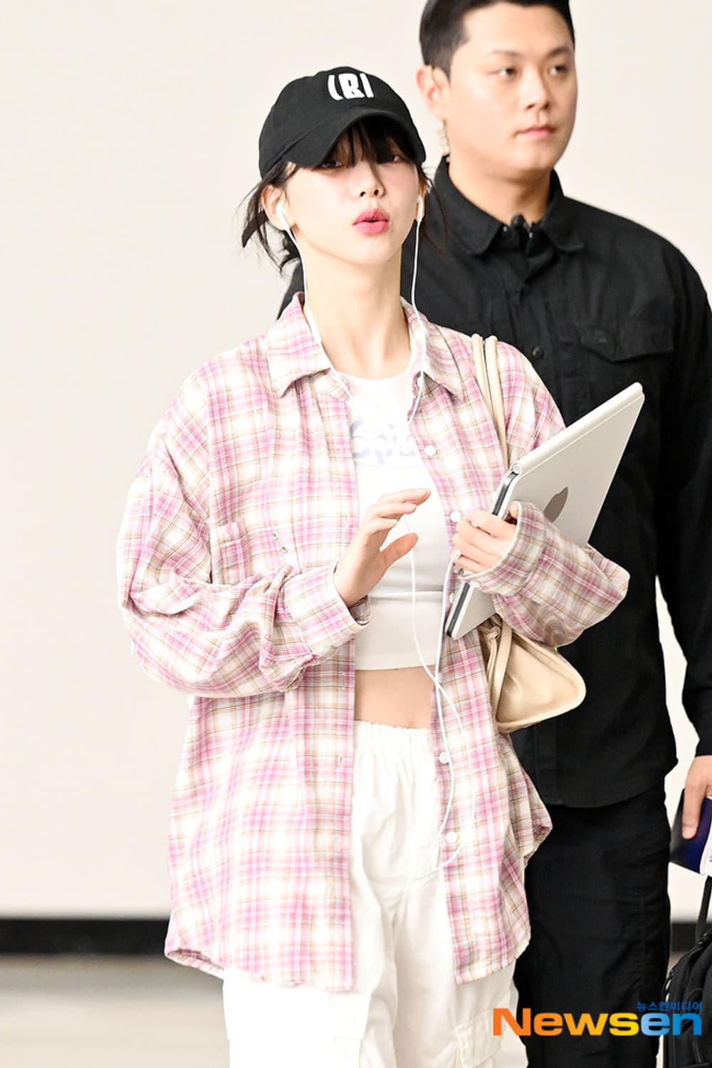 셋업이엑스이 체크셔츠 OVER CHECK SHIRT 민경, 카리나 착용 상품이미지2