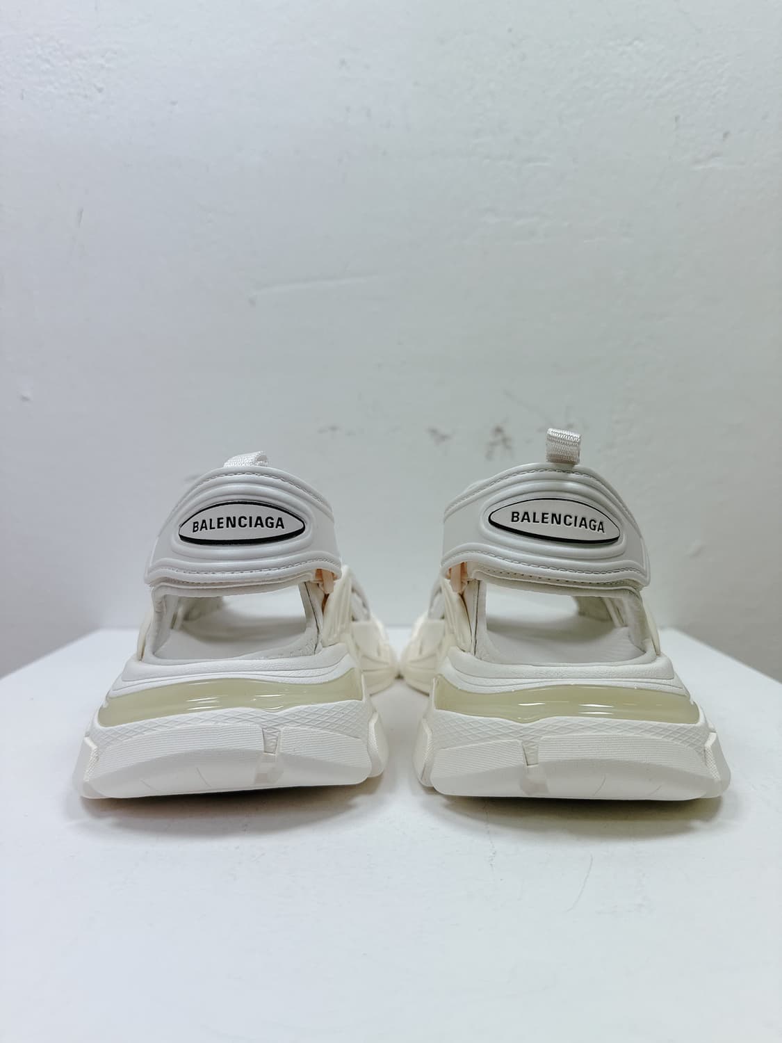 (정품/새상품) BALENCIAGA 발렌시아가 여성 화이트 트랙 샌들 상품이미지5