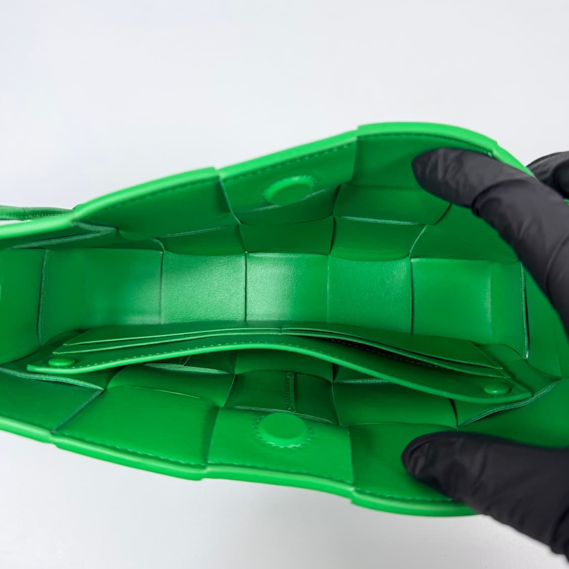 보테가베네타 인트레치아토 카세트 숄더백 상품이미지7