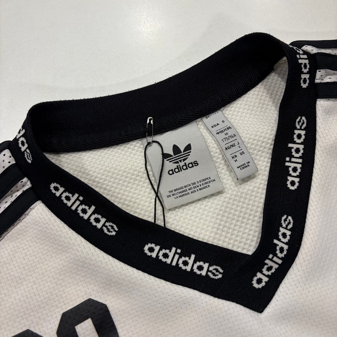 [M] 아디다스 아딜레늄 팀 매쉬 반팔 티셔츠 화이트 D449 상품이미지4