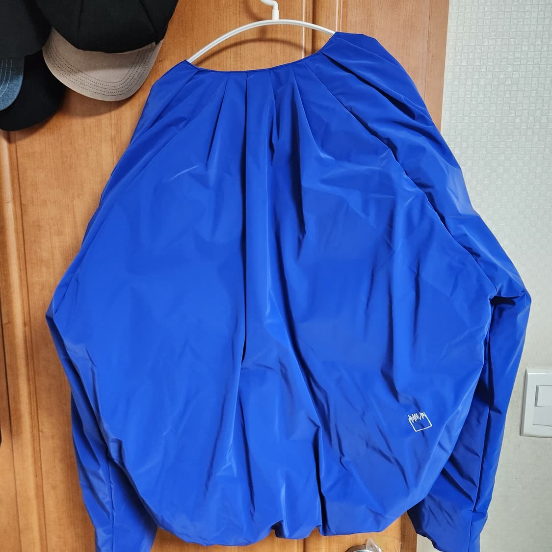 아더에러 패딩 M 카보 푸퍼 자켓 kavonouffer jacket 상품이미지4