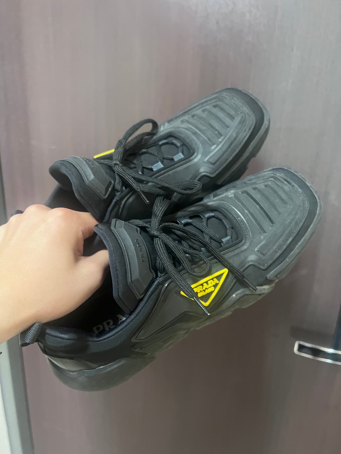 프라다 클라우드 버스트 블랙 made in italy 상품이미지1