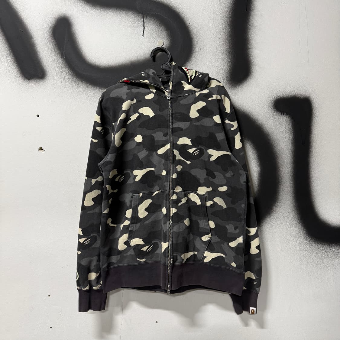 정품 베이프 흑계 시티 카모 샤크 풀 집업 후디 (야광) 상품이미지1