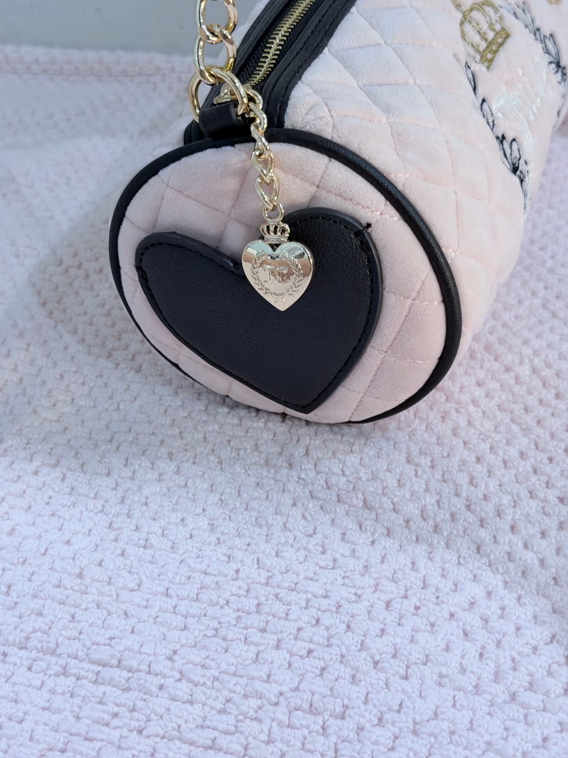 쥬시꾸뛰르 딸기우유 퀄팅 배럴백 가방 베메클 갸루 핀터깔 y2k 상품이미지3