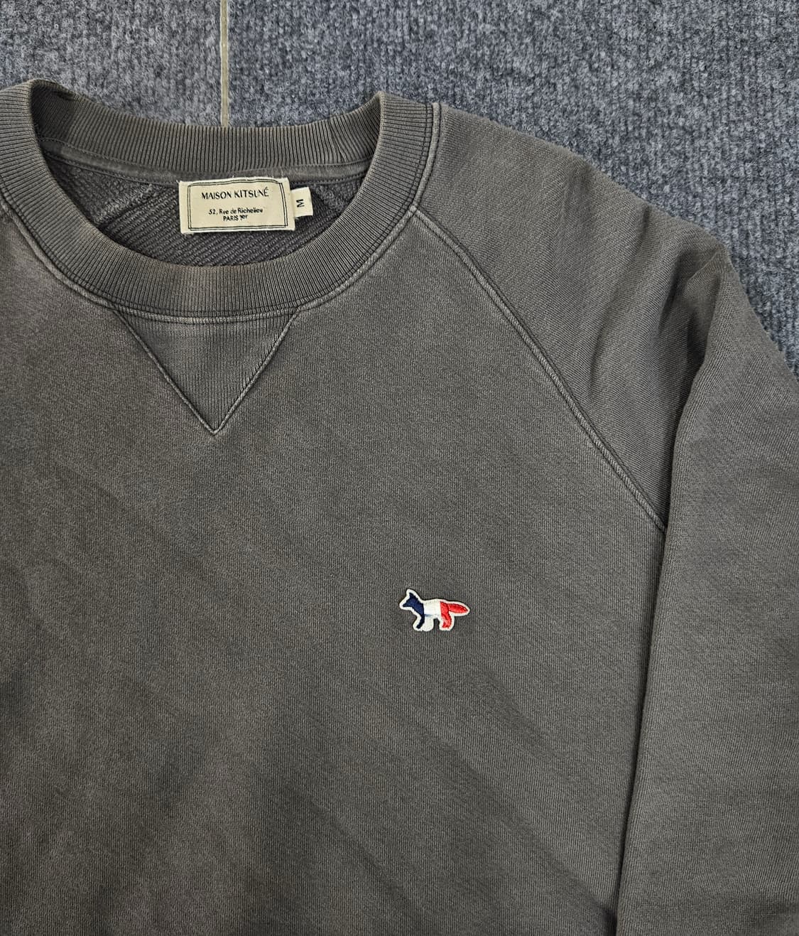 메종키츠네 폭스 헤드 패치 맨투맨 급처 상품이미지2