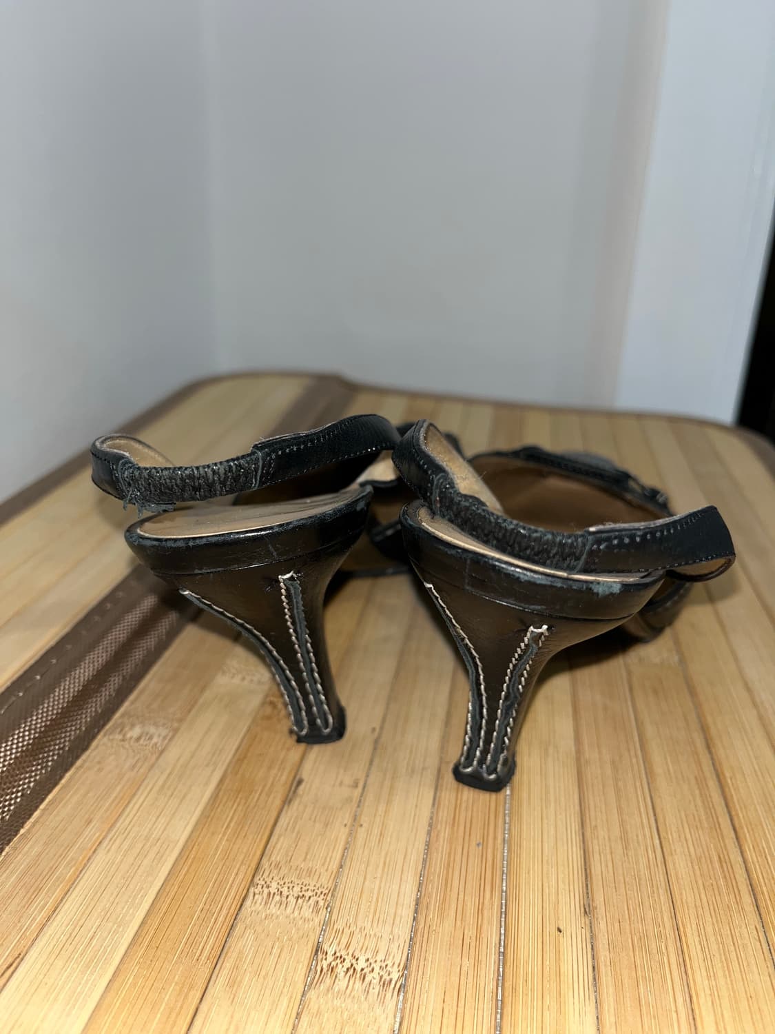 페라가모 스티치 블랙 슬링백 상품이미지7