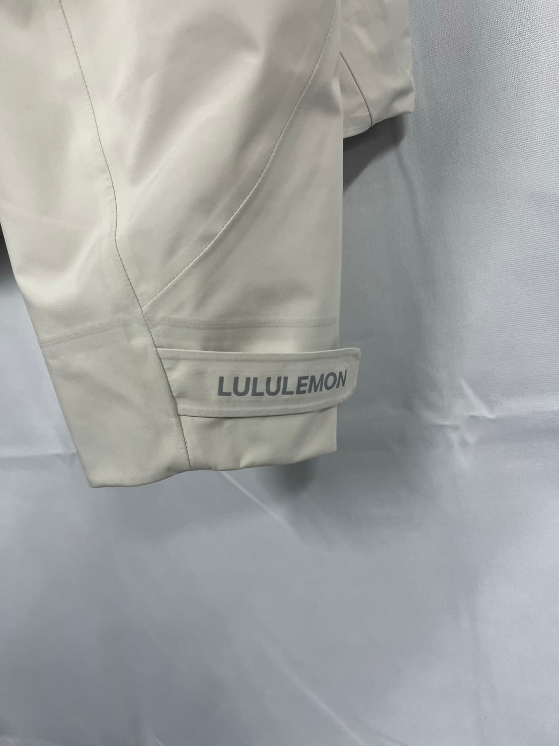 룰루레몬 윈드브레이커 오트밀화이트 여성 상품이미지3