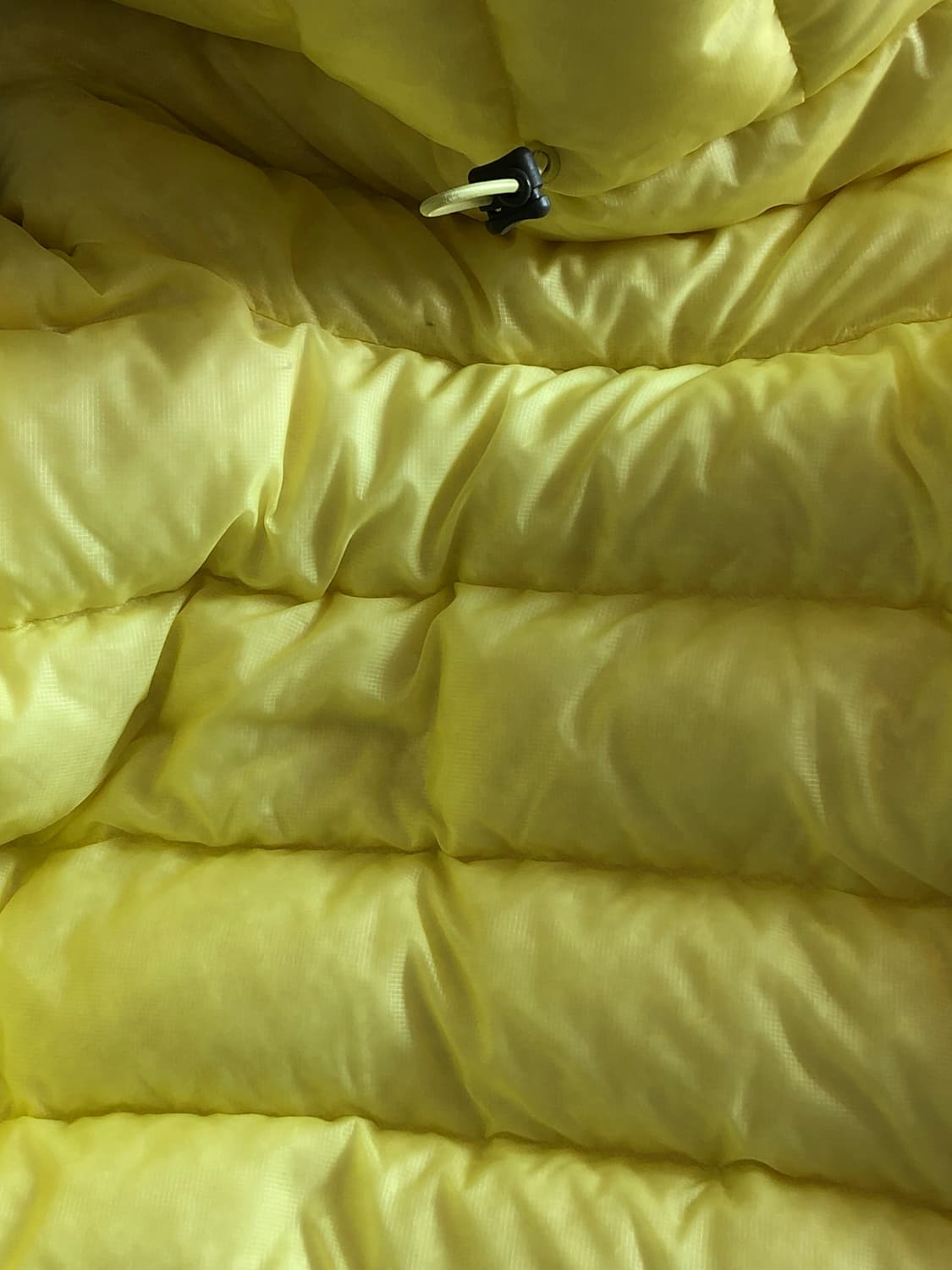 썬러브 후드 플라이 라이트 다운 자켓 옐로우 경량패딩 상품이미지5