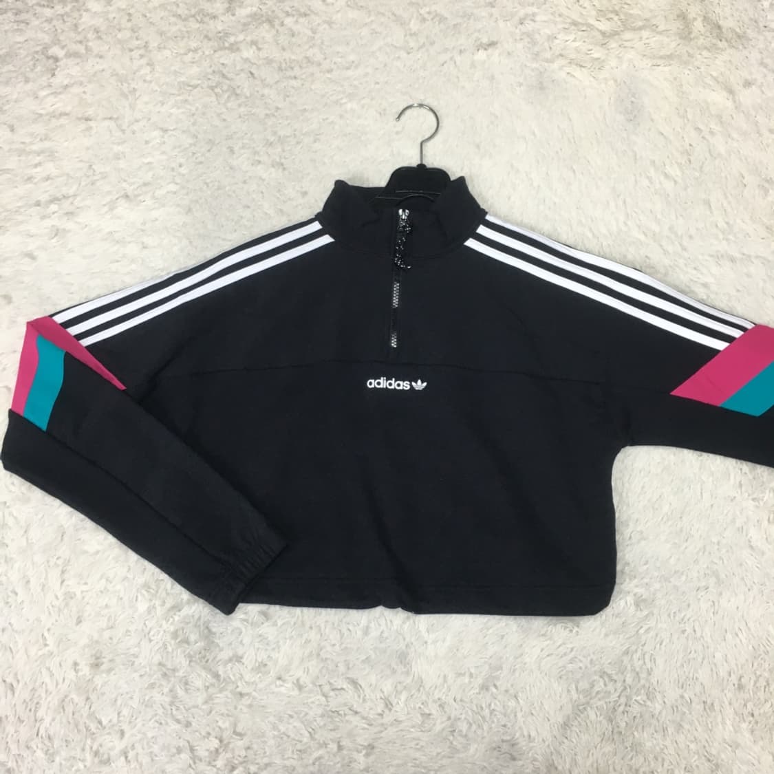 아디다스 여성 크롭 자켓 DD06 상품이미지1