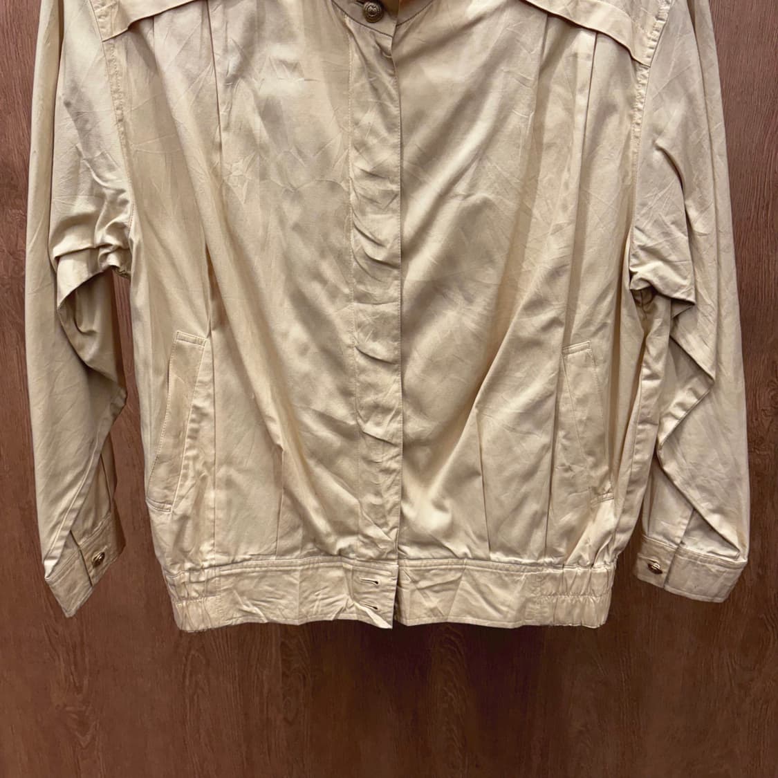 버버리 하이넥 블루종 자켓 숄더 요크 디테일 루즈핏 베이지 상품이미지5