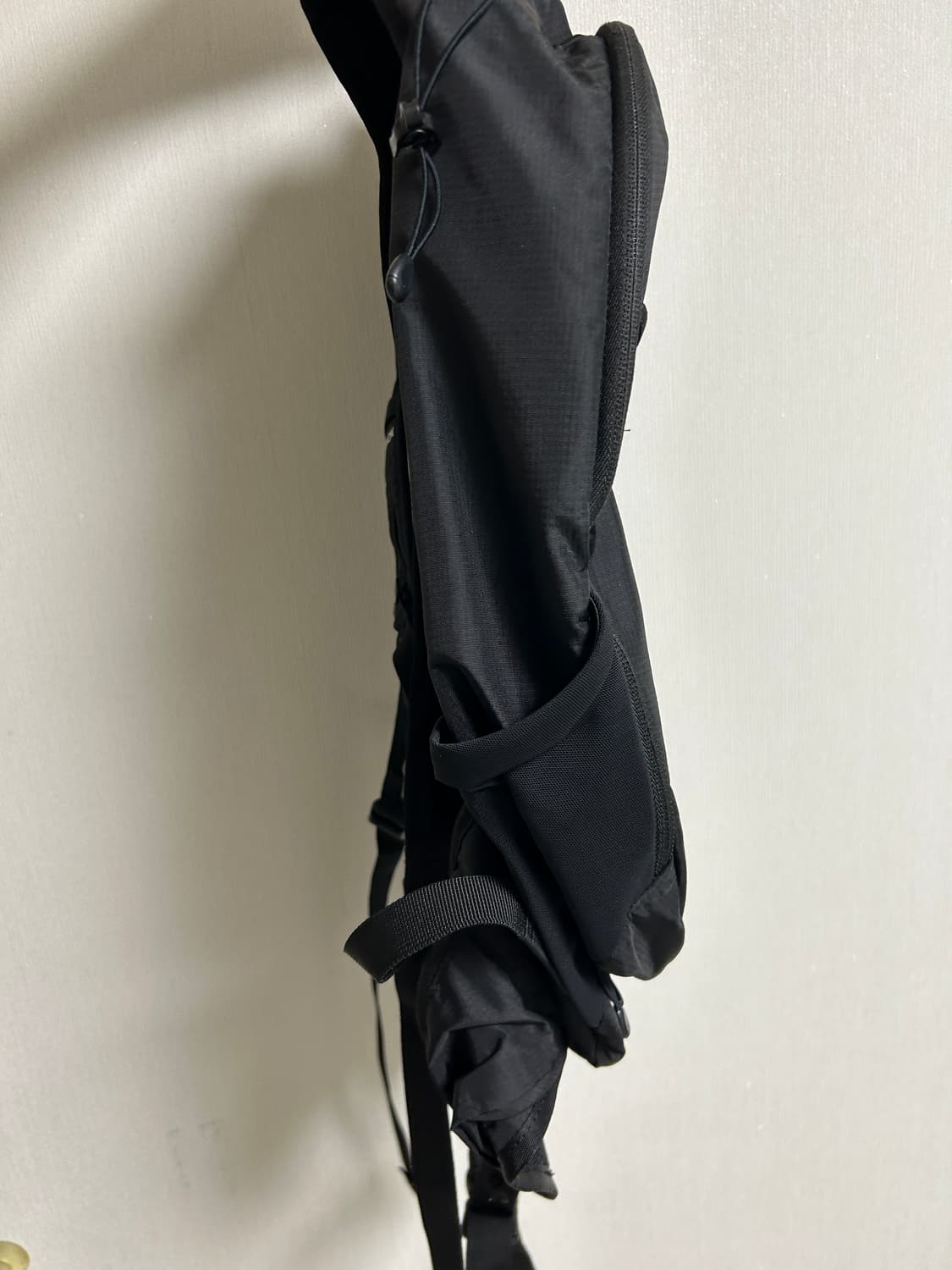 살로몬 백팩 20L 상품이미지4